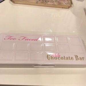 TooFaced white chocolate bar pallet